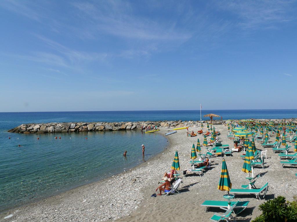 Hotel Delle Stelle Beach Resort Sangineto Exterior photo