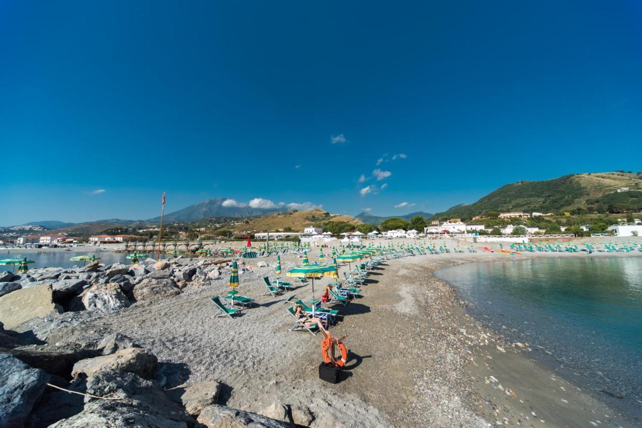 Hotel Delle Stelle Beach Resort Sangineto Exterior photo